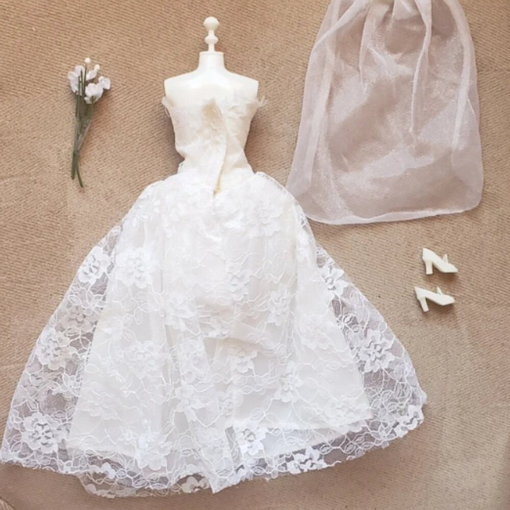 Vintage 1980s 90s Barbie doll wedding dress